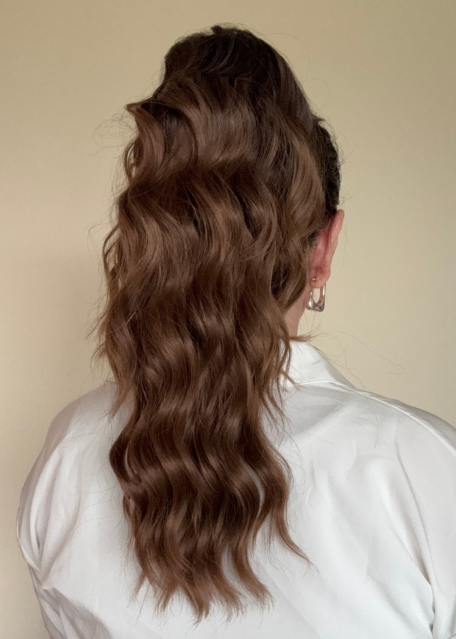 Amy - 18” (45) Water Wave Clip-In Ponytail