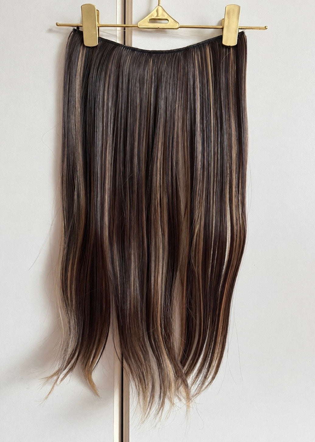 Vicky - 20" (50cm) Straight Halo Hair Extensions