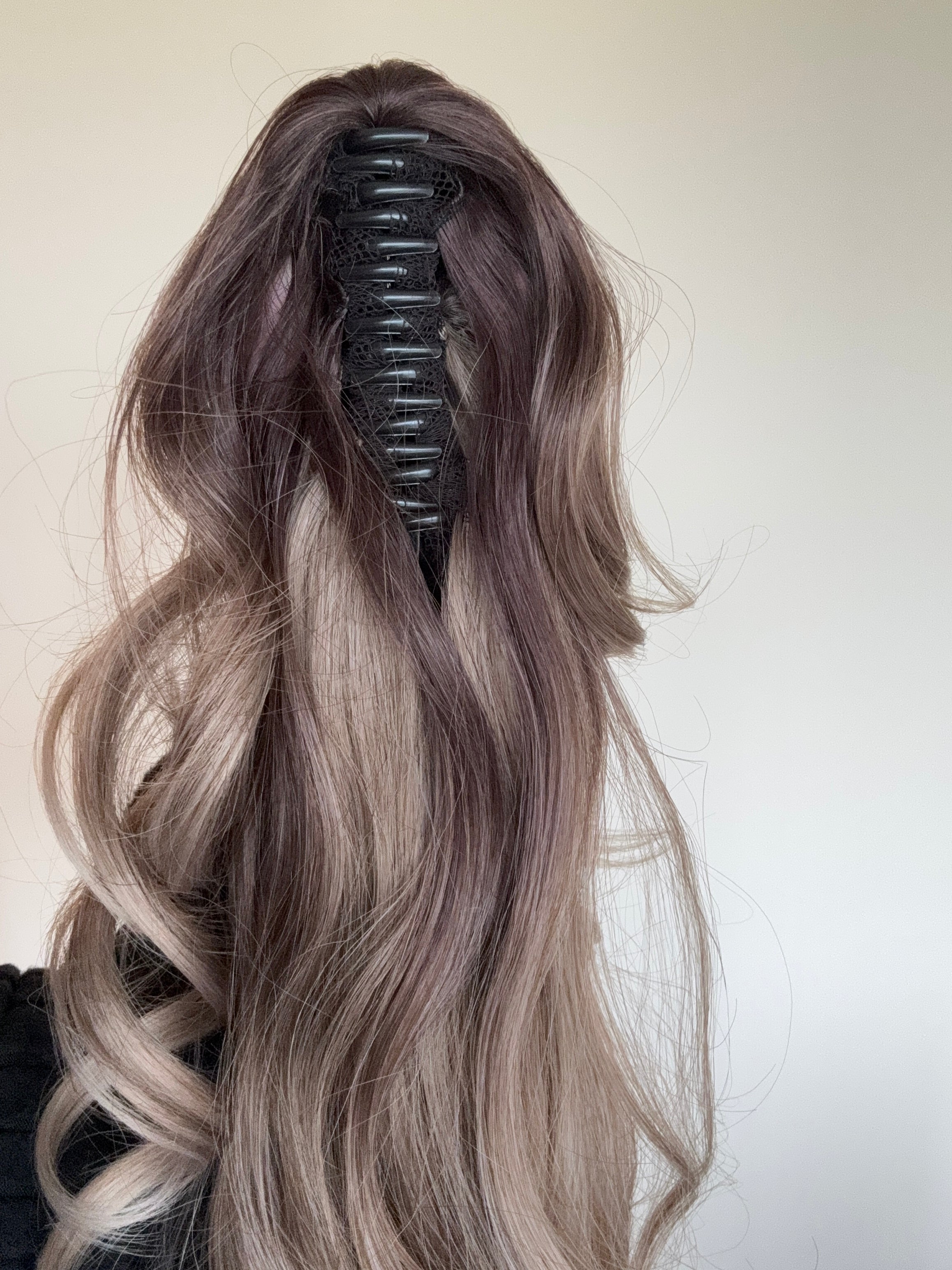 Sasha - 28” (70cm) Curly Clip-In Ponytail