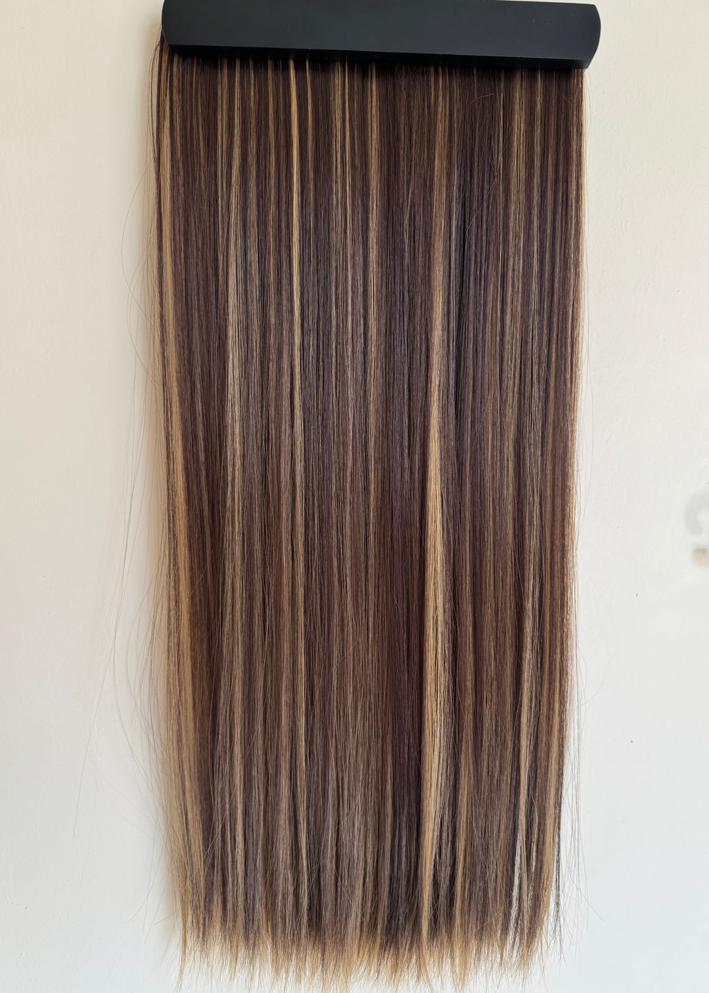 Monica - 24" (60cm) Straight Clip-In Extensions