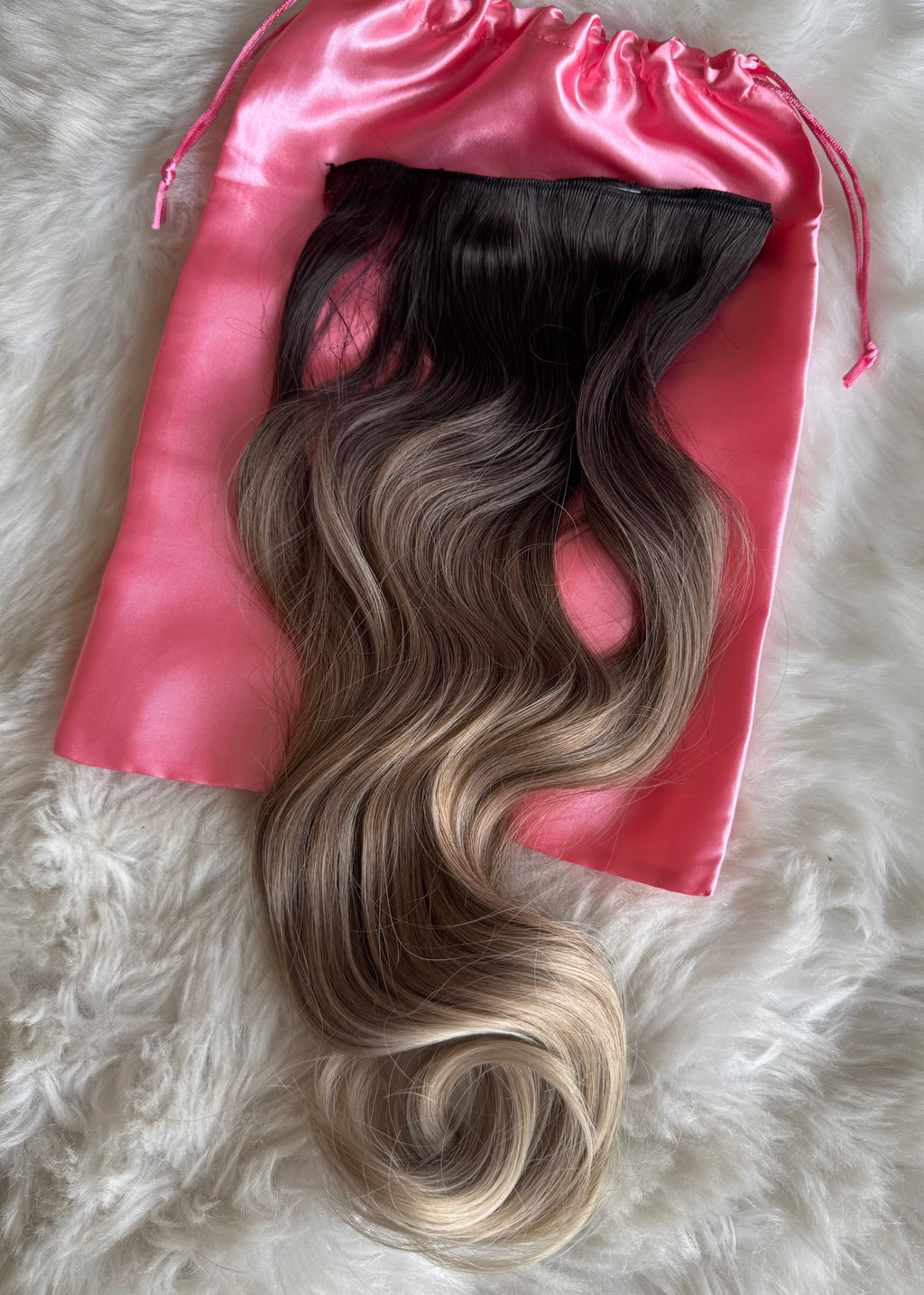 Donna - 22-24” (55-60cm) Soft Wave Clip-In Hair Extensions