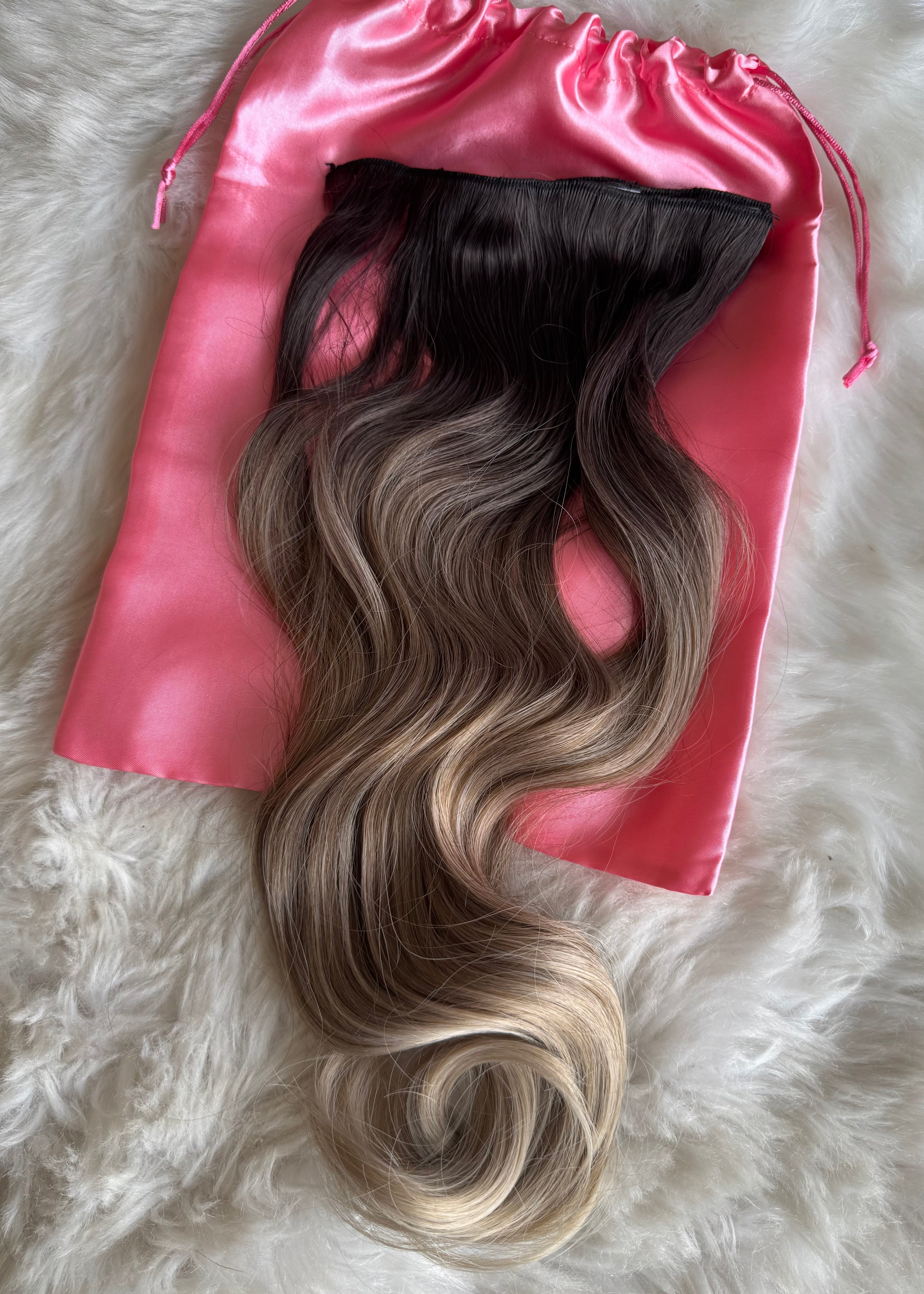Donna - 22-24” (55-60cm) Soft Wave Clip-In Hair Extensions