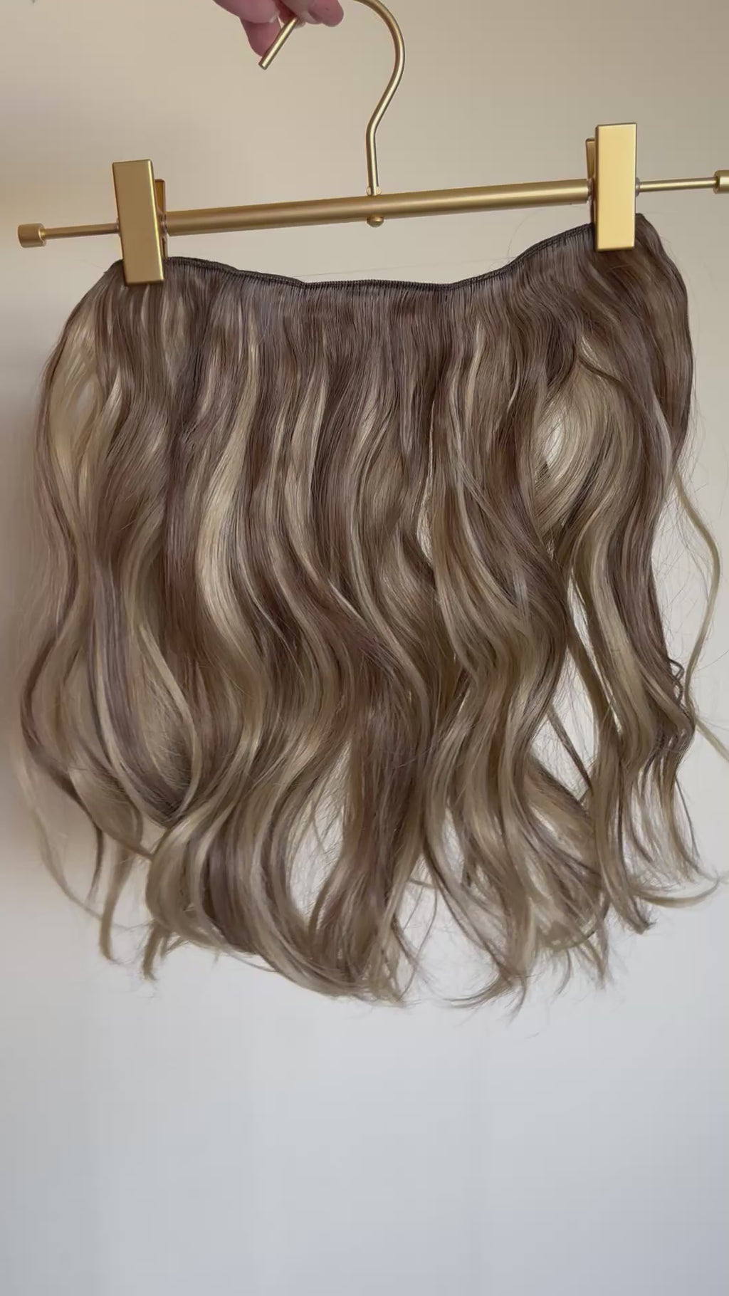 Helen - 14" (35cm) Wavy Halo Hair Extension