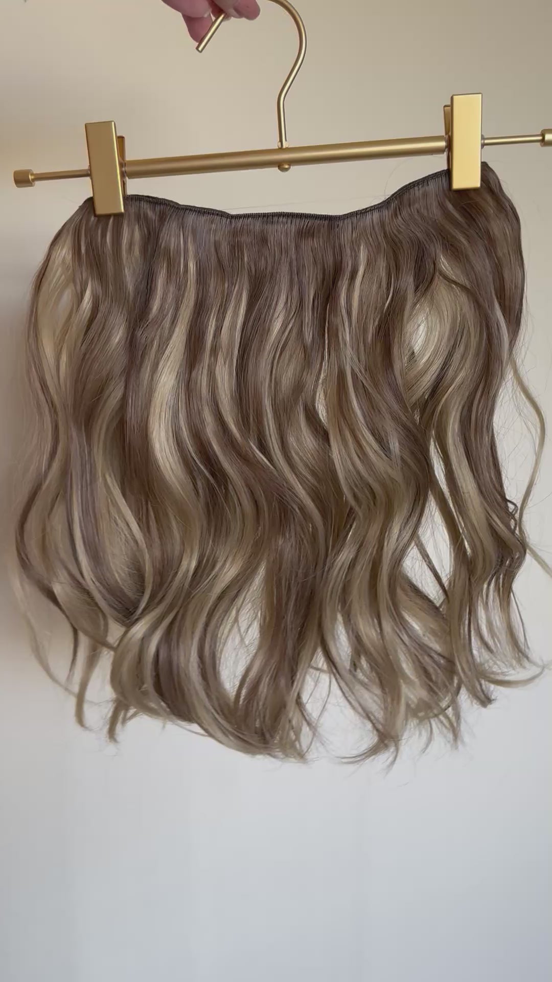 Helen - 14" (35cm) Wavy Halo Hair Extension