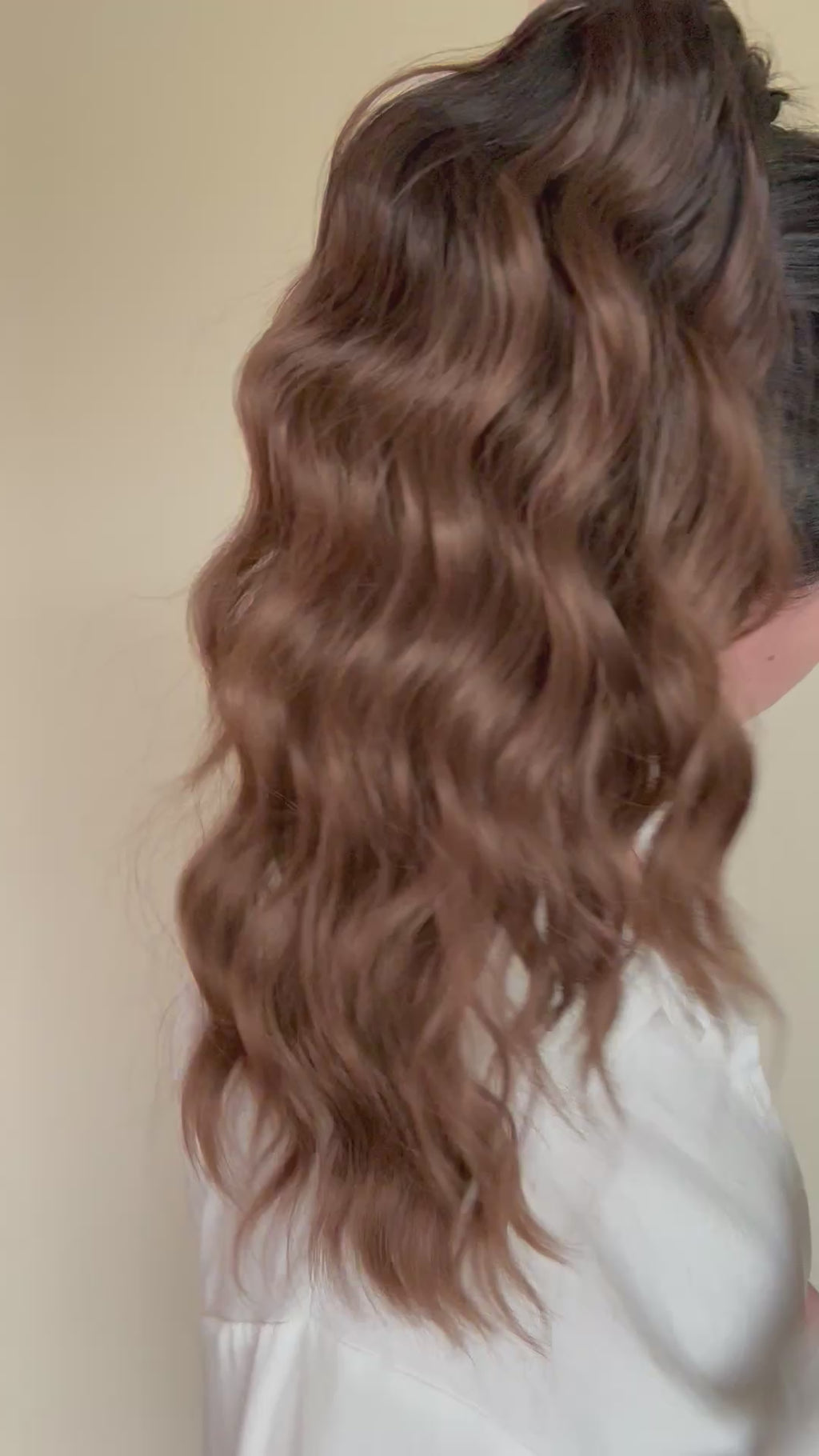 Amy - 18” (45) Water Wave Clip-In Ponytail